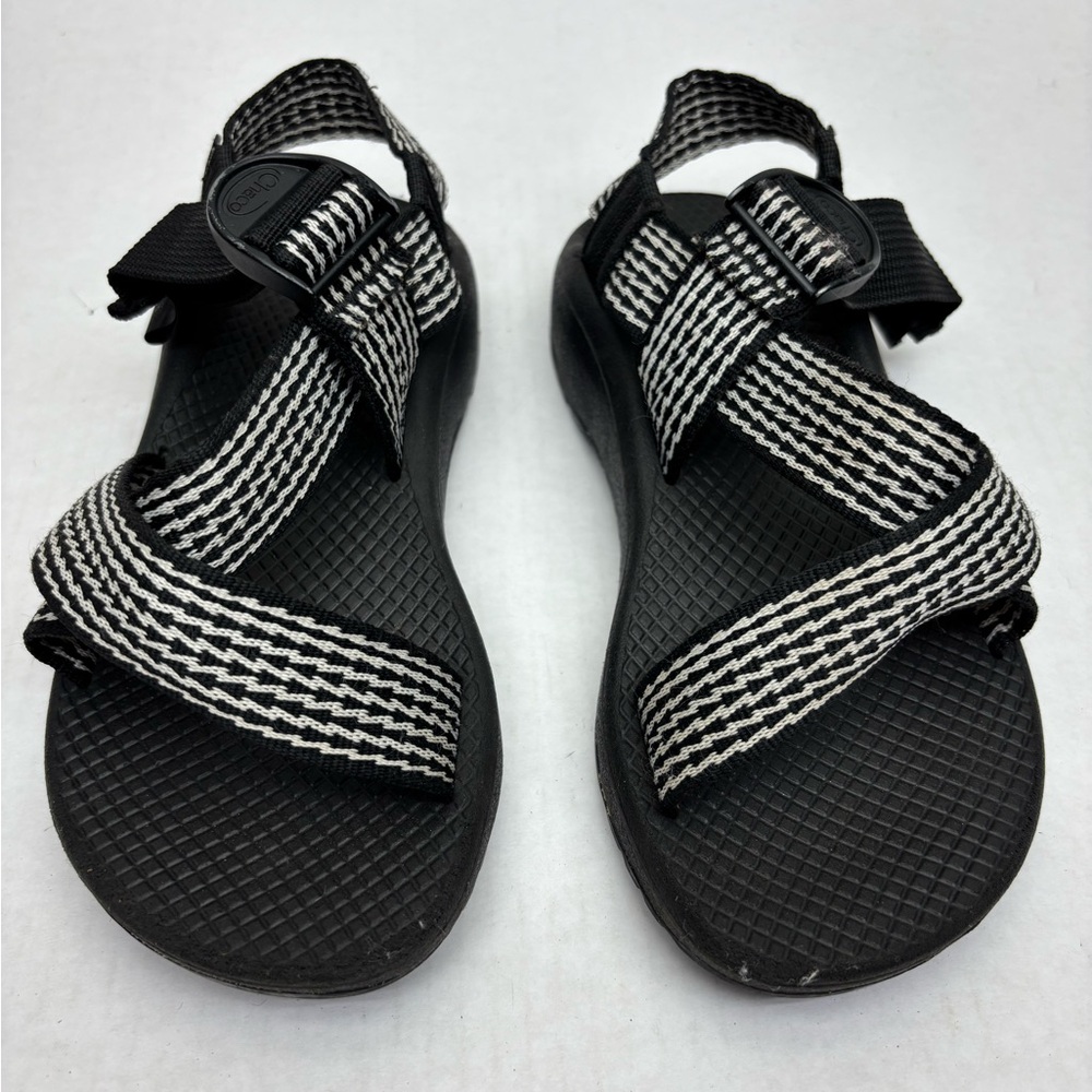 Chaco Black Sandal with Black & White Striped Webbing, wos sz6, box 18